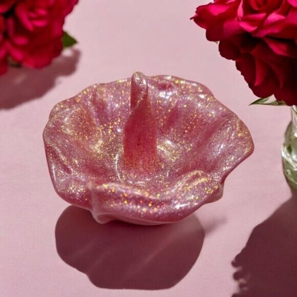 Handmade Resin Ring Dish ✦ Glittery Rose Pink ✦ Jewelry Holder w/ Cone ✦ 3.5" - Picture 7 of 10